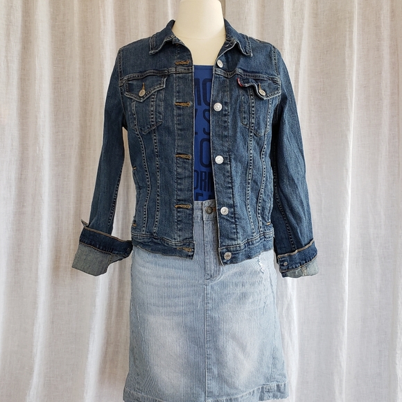 Levi's Denim Jacket - Picture 2 of 6